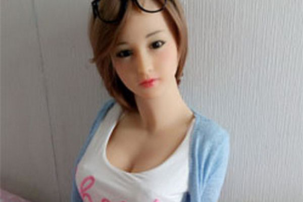 pretty sex doll