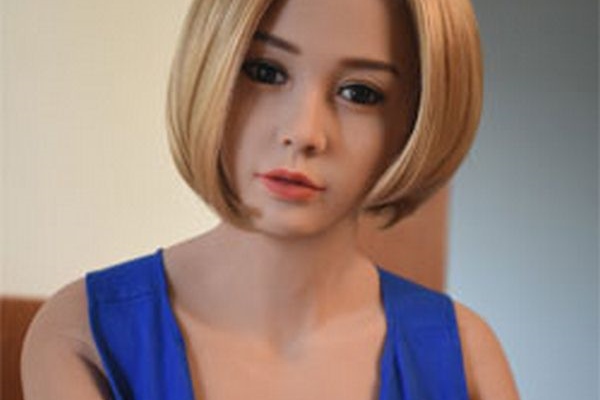 pretty sex doll