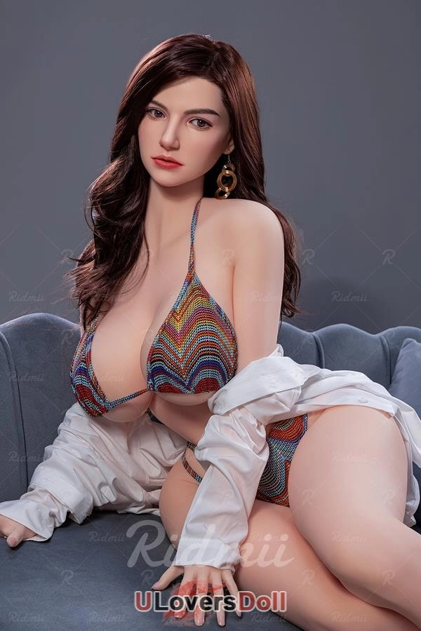 Gigantic Breasts  167cm Sexdoll
