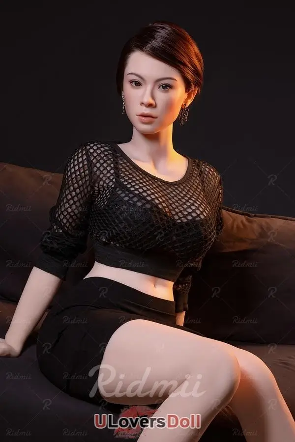 Chinese Milf Sex Doll Aidra