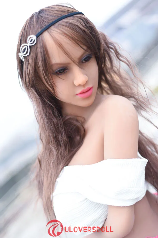 big chest sex doll