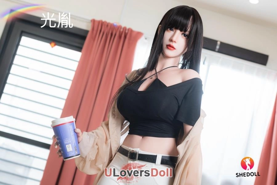 Big Boobed Sexdoll