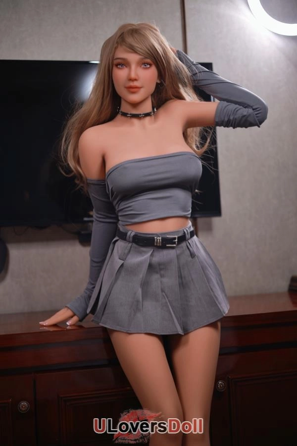 USA E-cup Doll