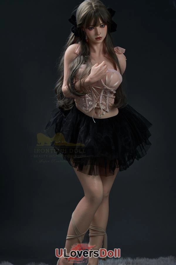 68.3lb Fuck Doll