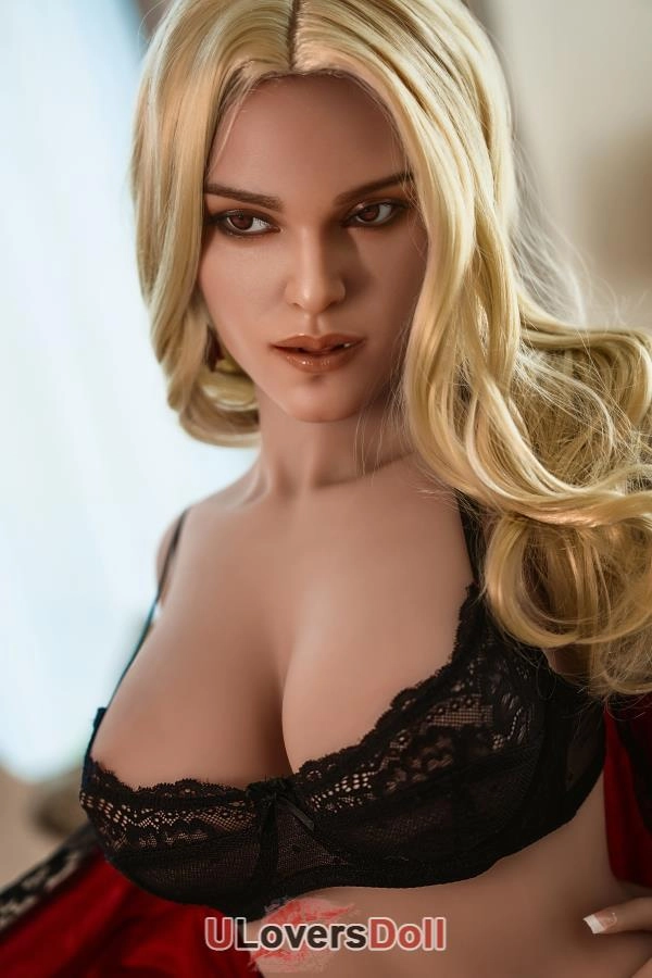 Lifelike Love Doll