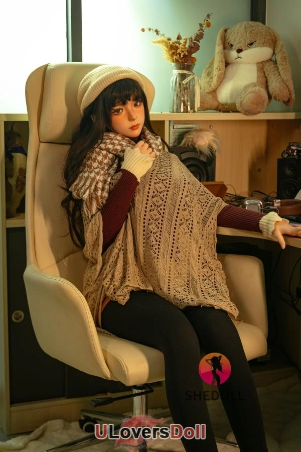 Brunette Girl Love Doll
