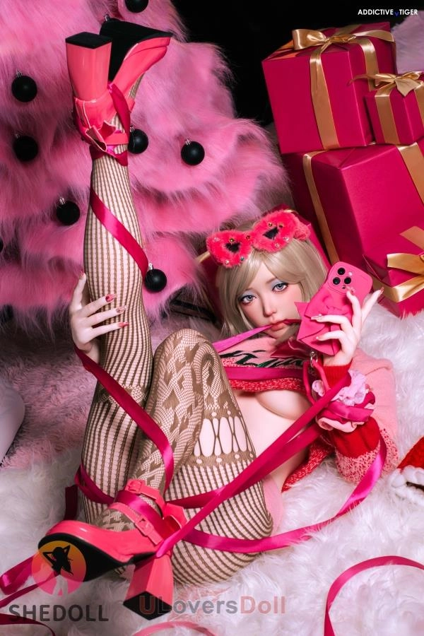 SHE Big Titty Real Doll