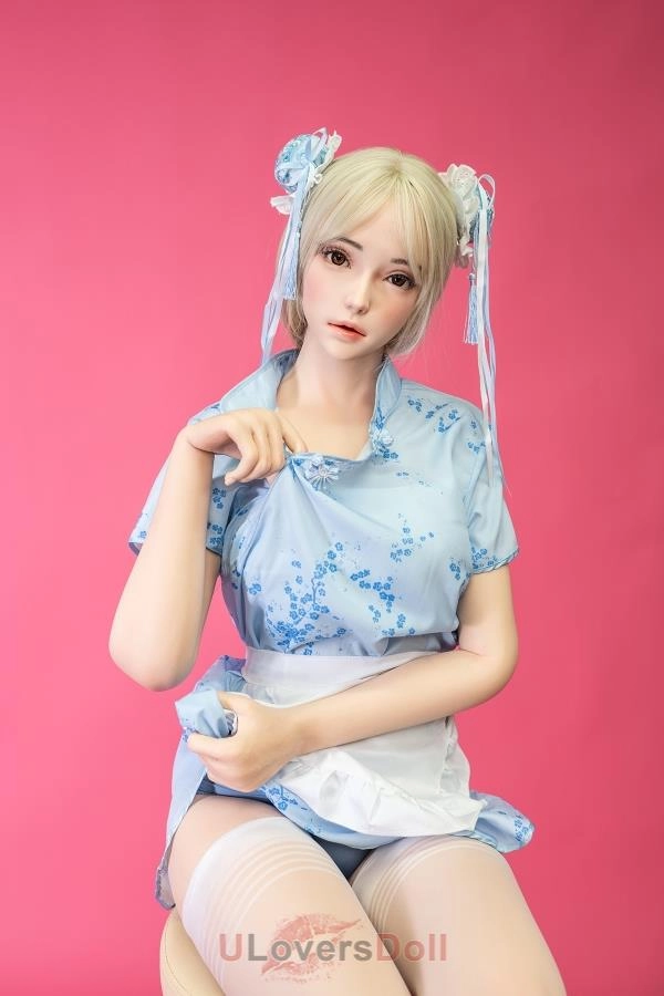 Girl Love Doll