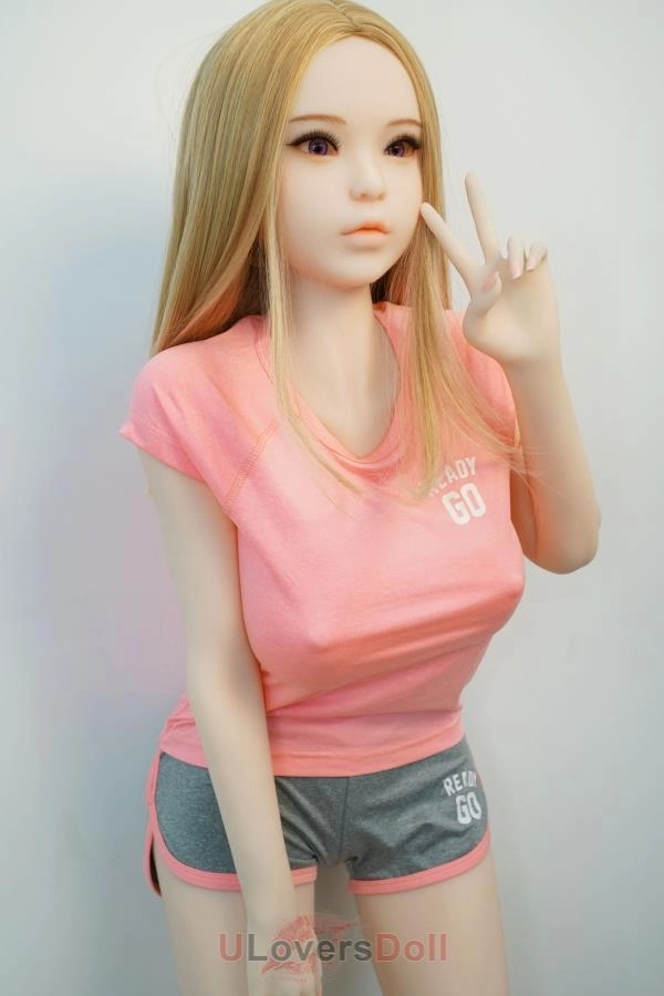 Busty Sex Doll for Migdet