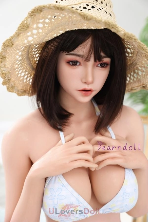 Girl Love Dolls