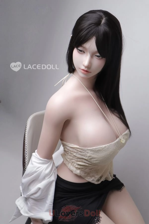 Busty Sexdoll