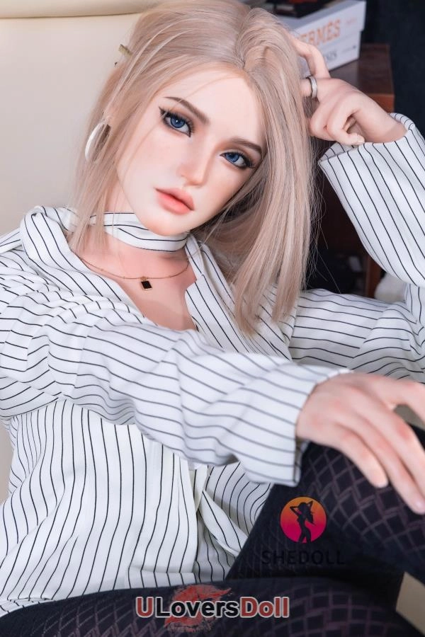 American E-cup Love Doll