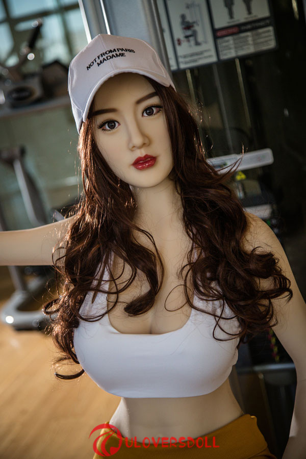 prettys female love sex doll