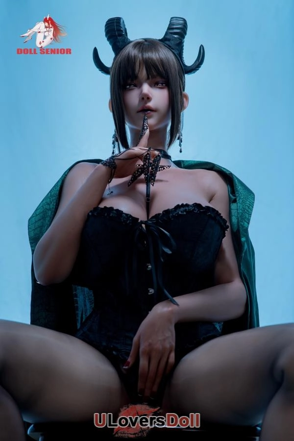 5ft7 Dolls