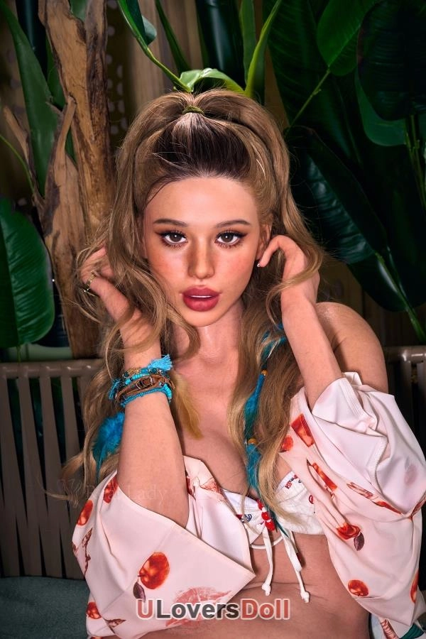 Lifelike Love Doll