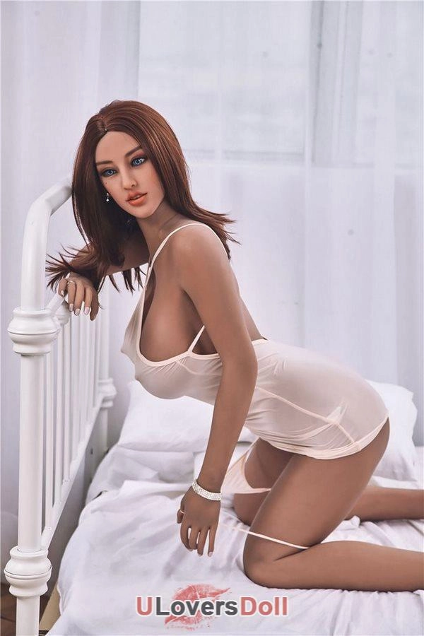 Medium Boobs Love Doll