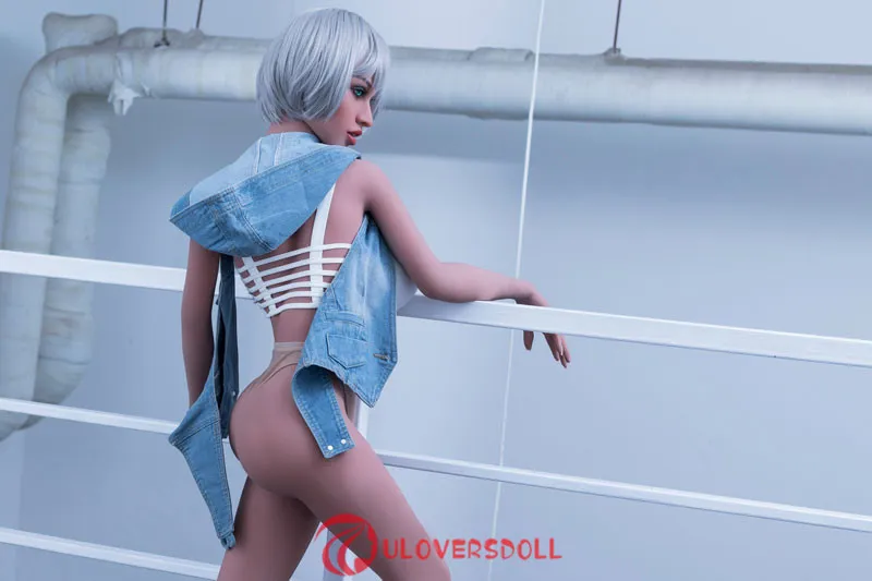 realistic silicone dolls