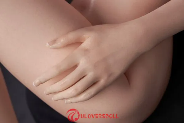 sexy lips latex doll
