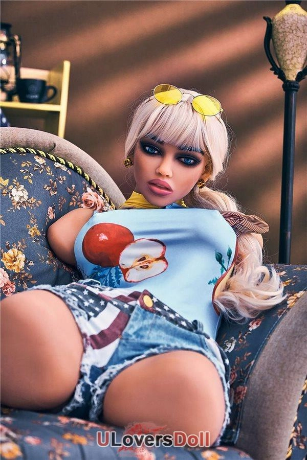 Big Boobs Love Dolls