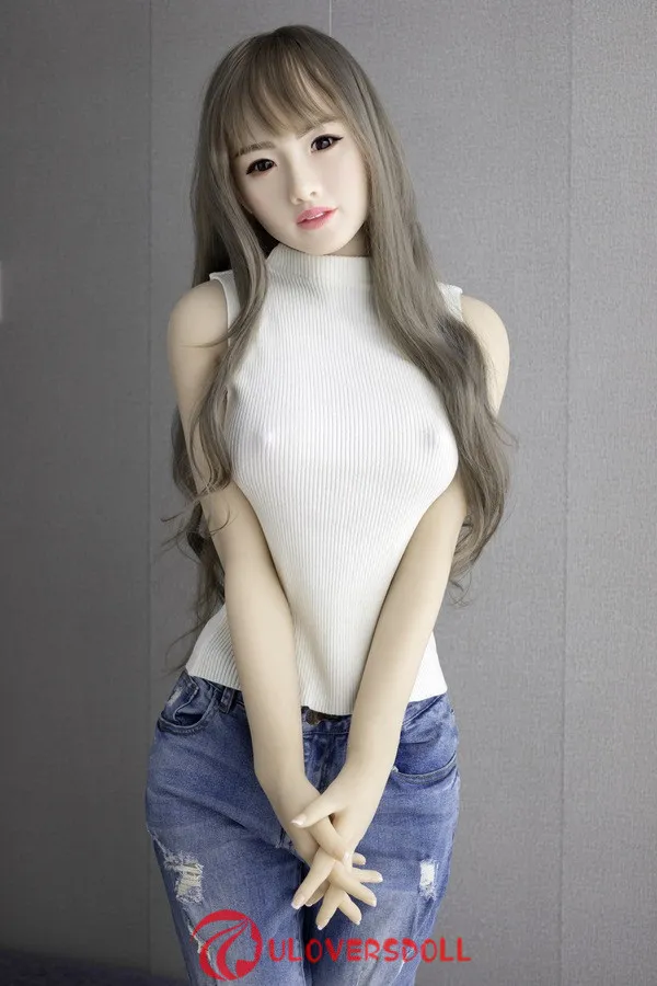 big chest sex doll
