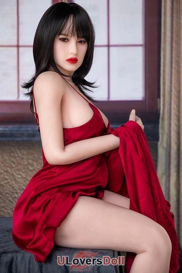small boobs sex doll
