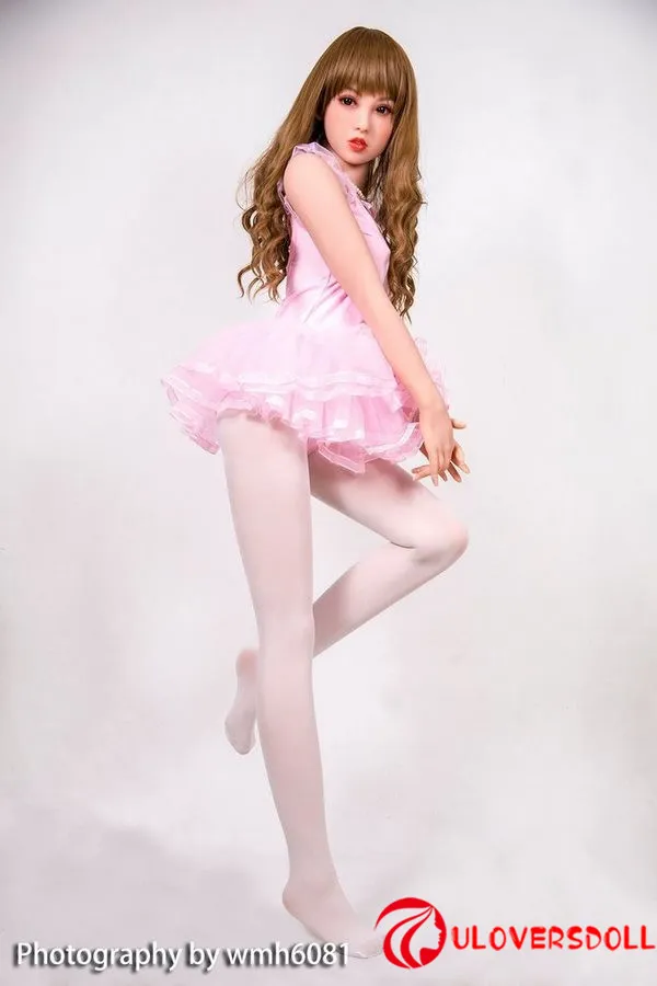 pictures of dolls that look real