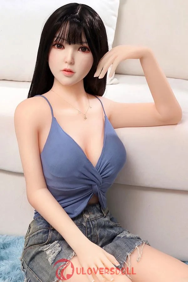 small boobs sex doll