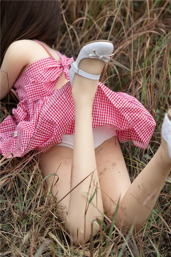 small chested sex doll