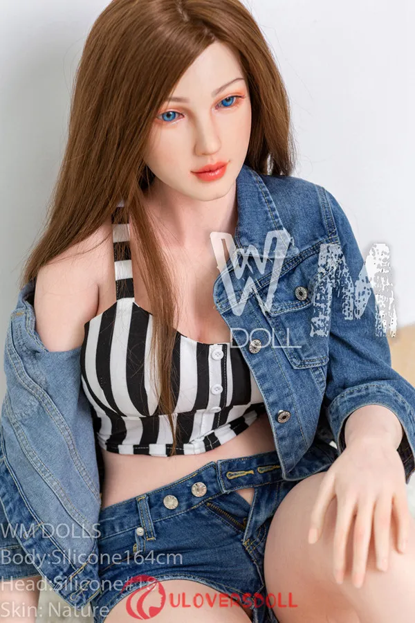 small chested sex doll