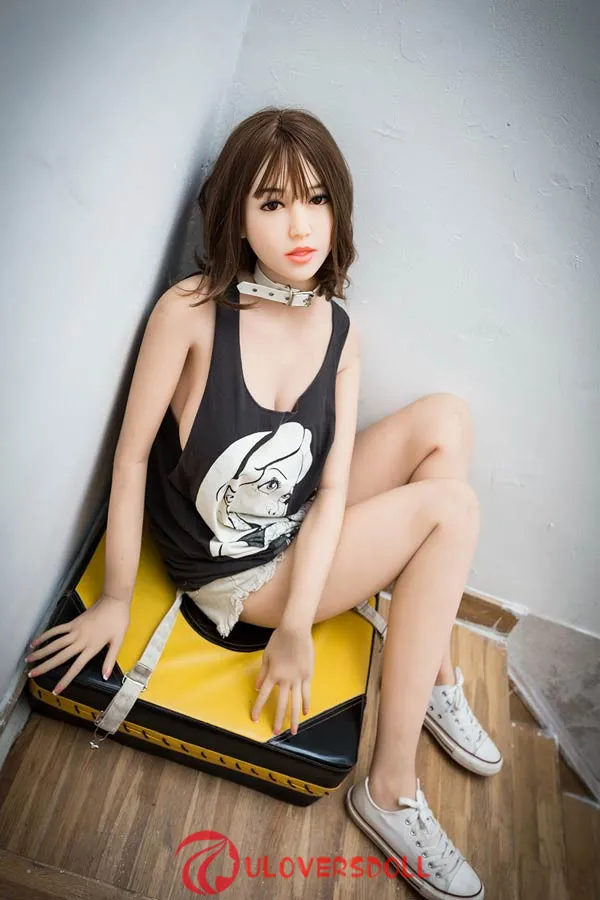 big chest sexy doll