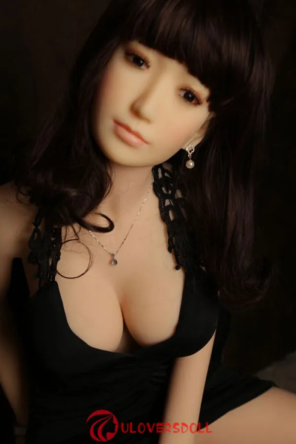 sex doll with huge tits