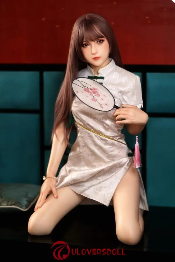 Realistic Chinese Love dolls