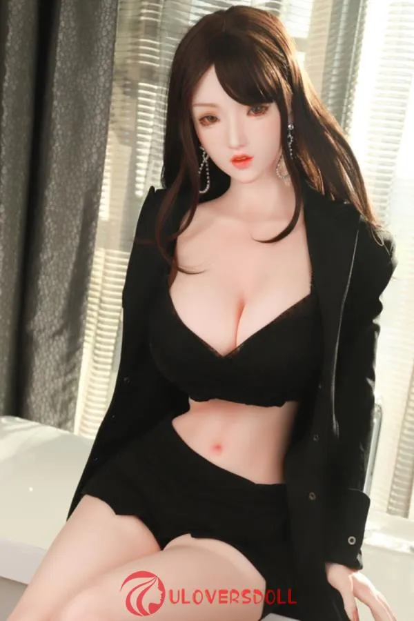 Pretty Busty Asian Sex Doll