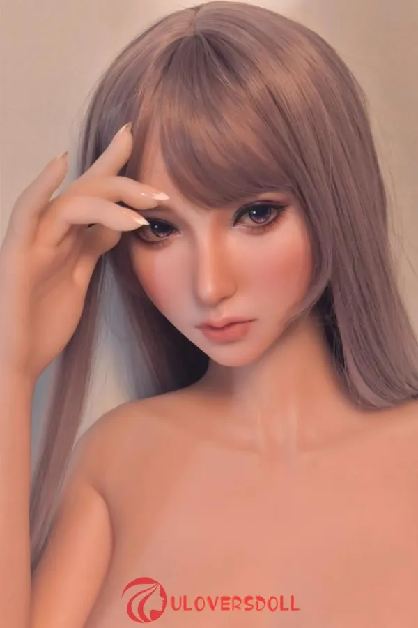 Realistic Beautiful Sex Doll