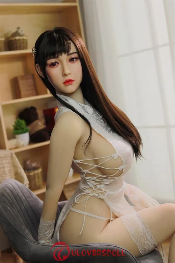 40 Sexy Doll