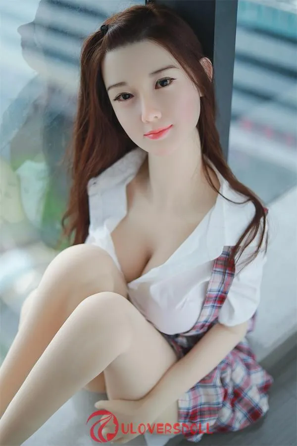 Sweet Chinese Girl Sex Doll