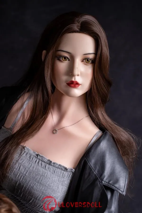 New Realistic Sex Doll