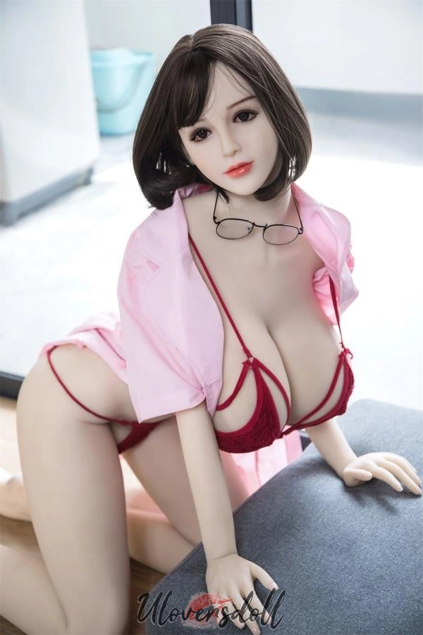 Giant Tits Sex Doll