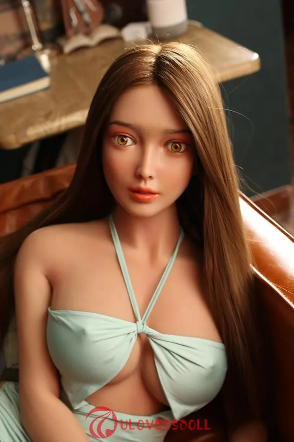 Medium Sized Breasts Realistic Sex Doll Review