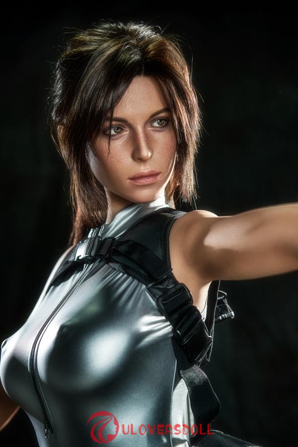  Game Lady Lara Croft Doll