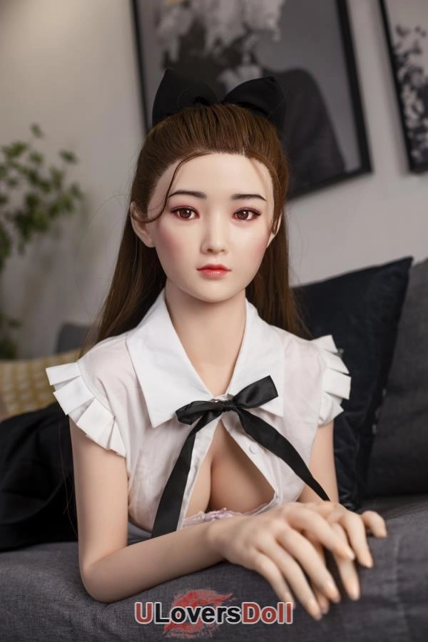 Chinese TPE Silicone Real Doll