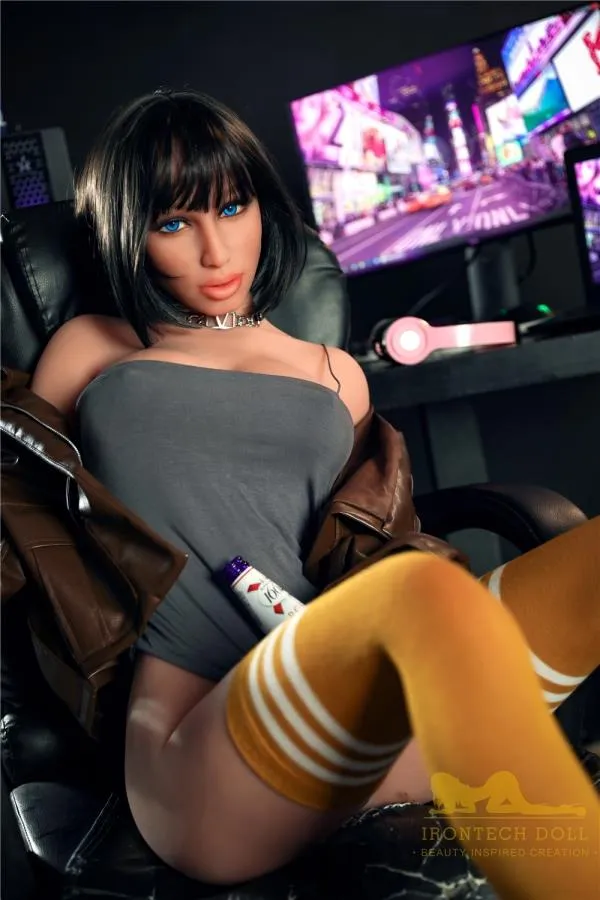 Realistic Big Mouth Sex Doll