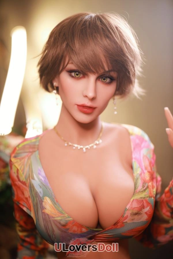 Female Sex Doll Review