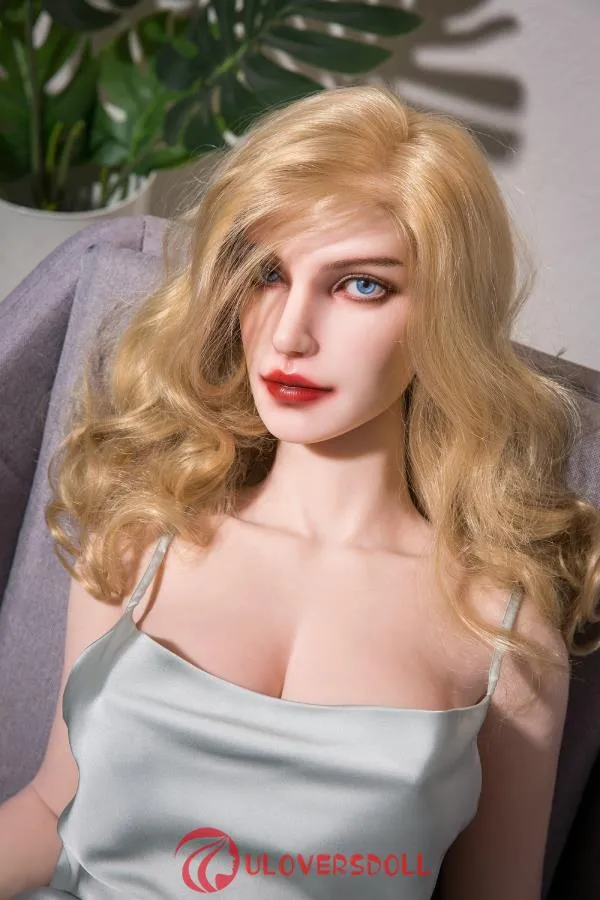 162cm Medium Breast Silicone Sex Doll Review