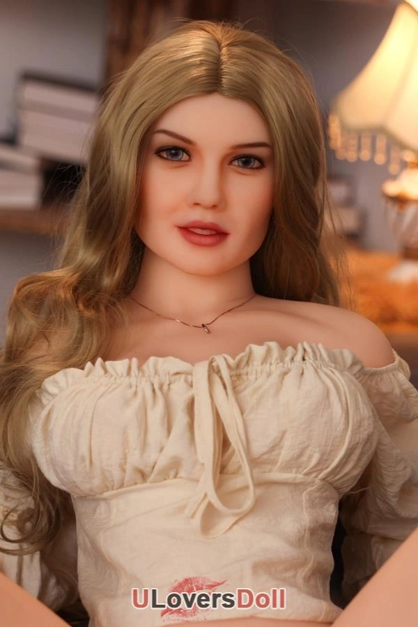 sex doll Lilyana