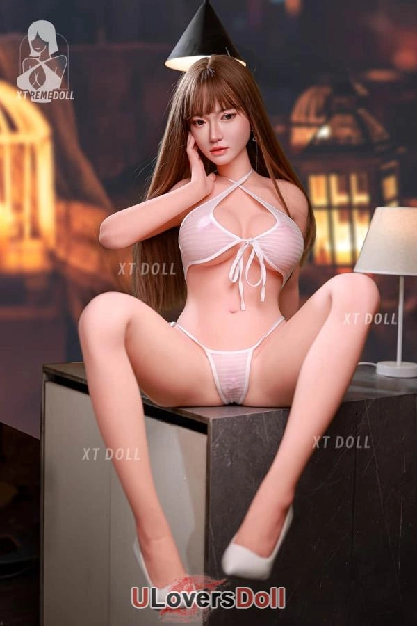 XT Big Breast Love Dolls