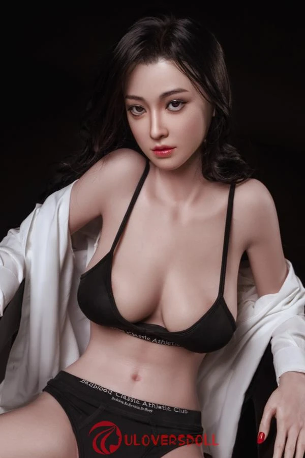 Artificial Mouth Busty Chinese Sexdoll
