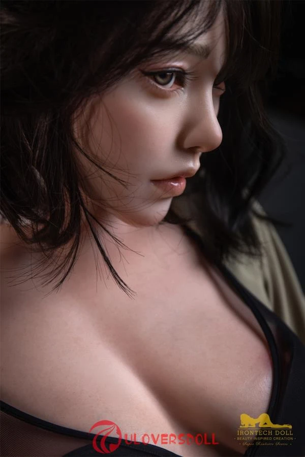 Japanese Small Boobs Silicone Sexdolls
