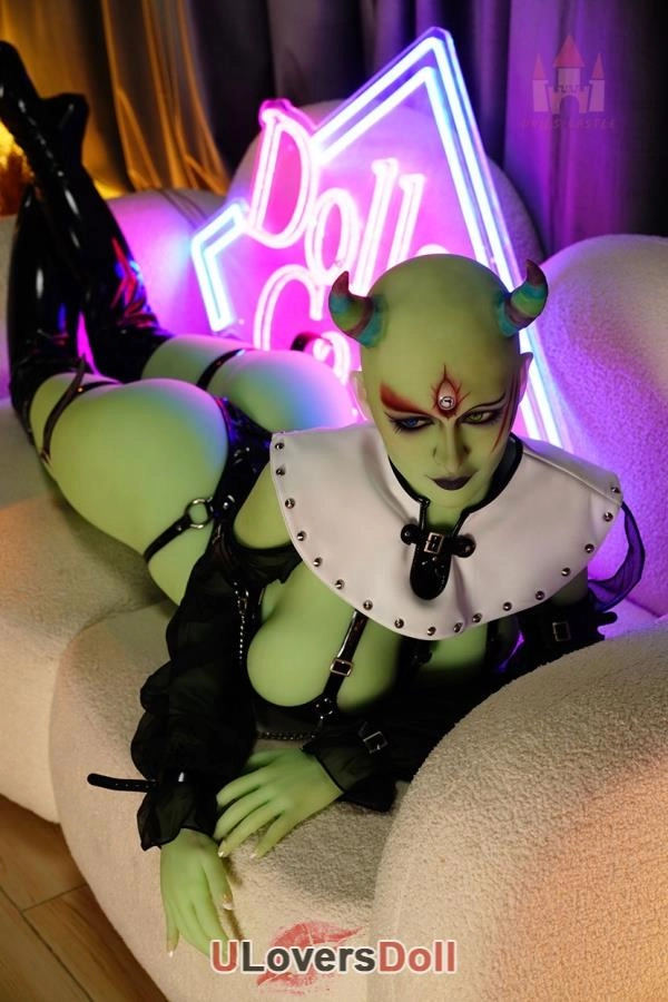 Alien High End Real Dolls