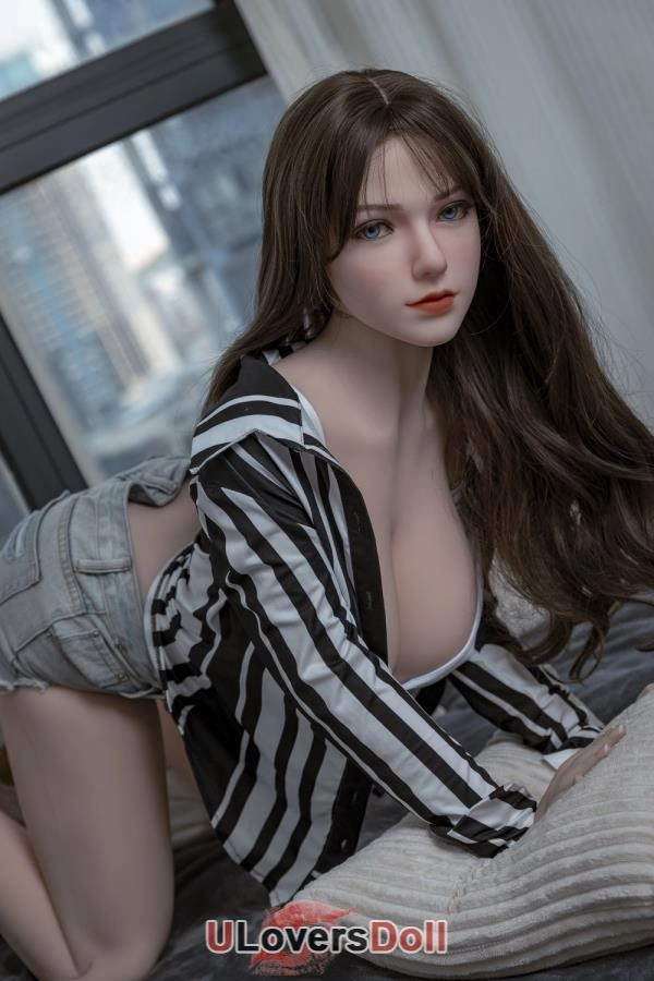 Big Tit American Real Doll